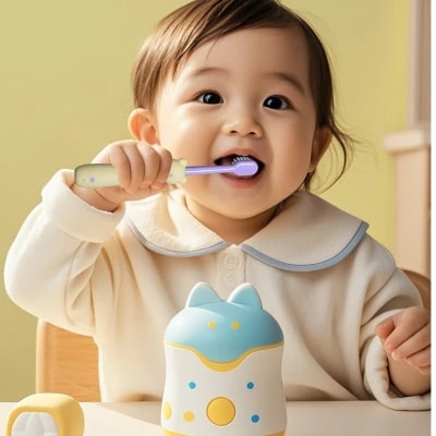 Baby Cartoon Handle Soft Hair Toothbrush 1–6 Years – 1pcs Any Color
